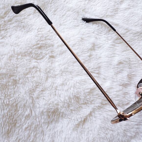 Carl Black w/ Gold Rims Aviator Sunglasses - Picture 6 of 11